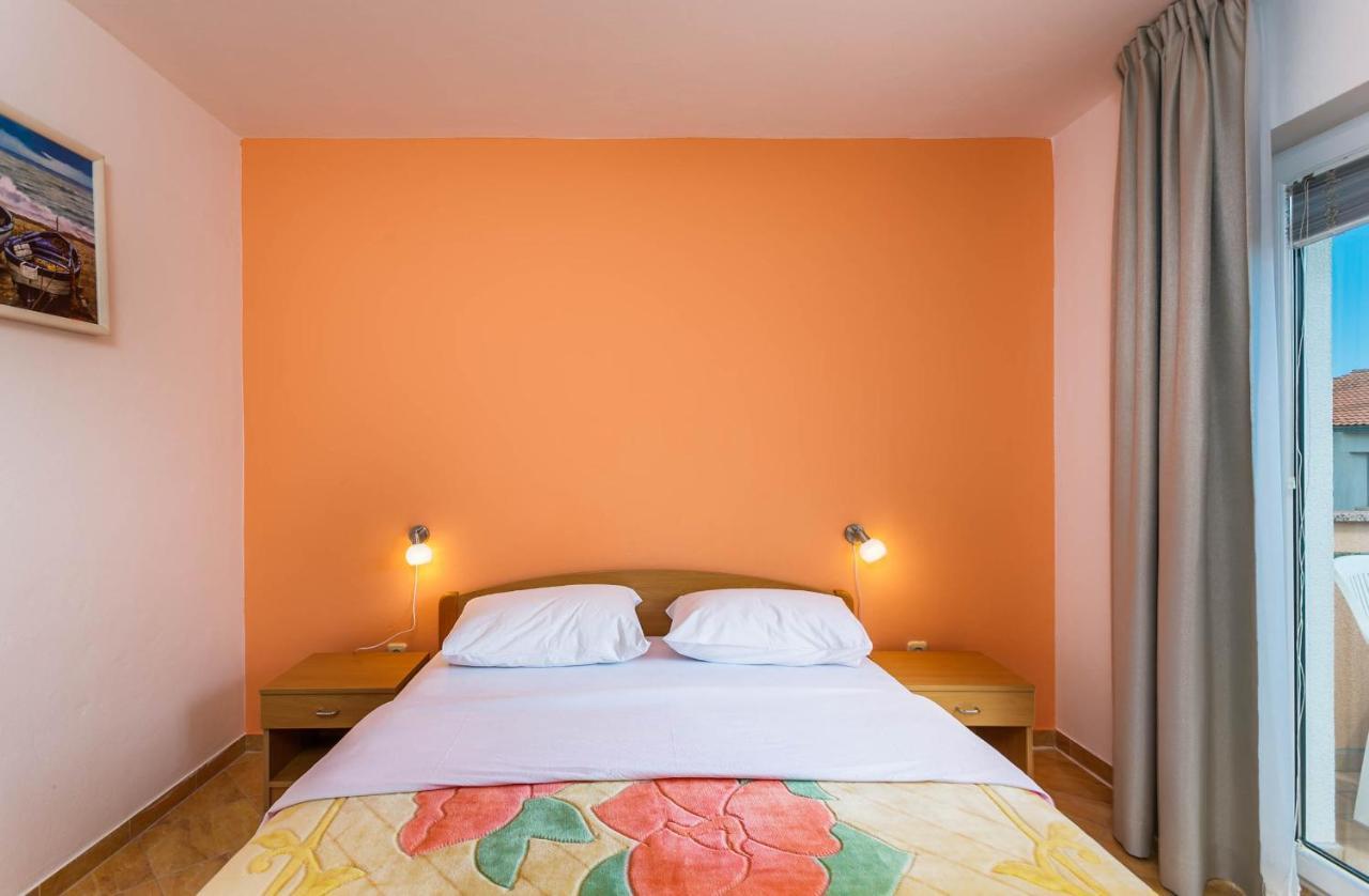 Apartmani Luka คอร์นิช ภายนอก รูปภาพ